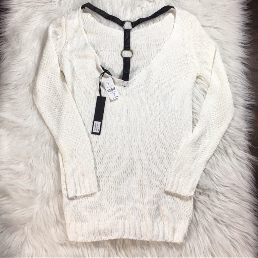 LF | White Knit Sweater